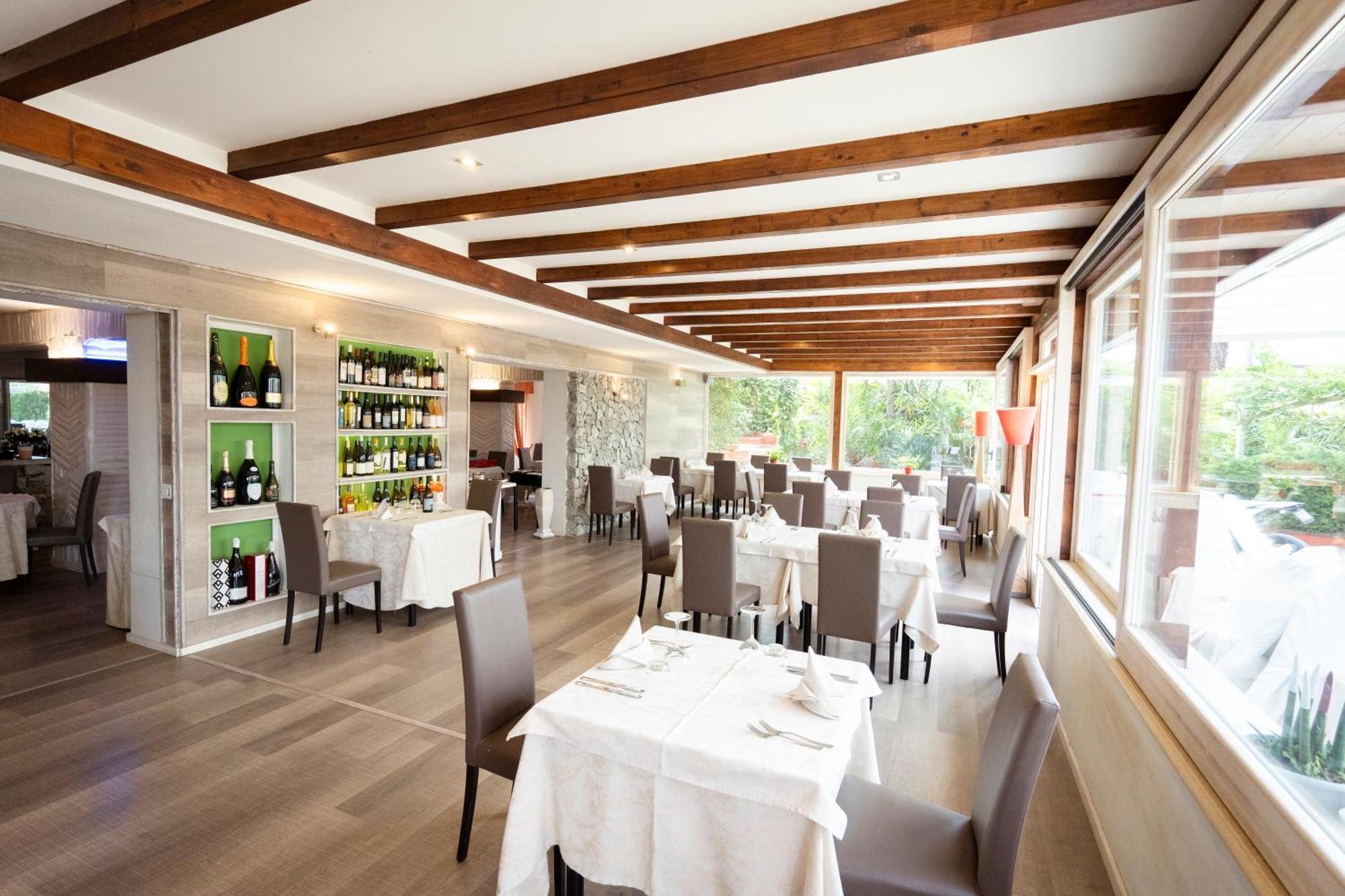 Hotel Ristorante Le Rose Briatico Luaran gambar